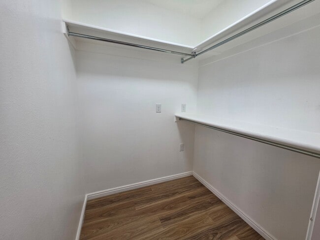 Building Photo - 326 N Escalante Dr