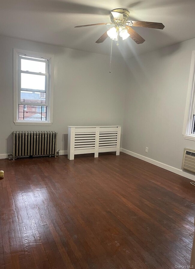 Building Photo - 1822 Fowler Ave