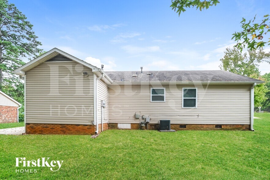 Building Photo - 5507 Lawrence Orr Rd