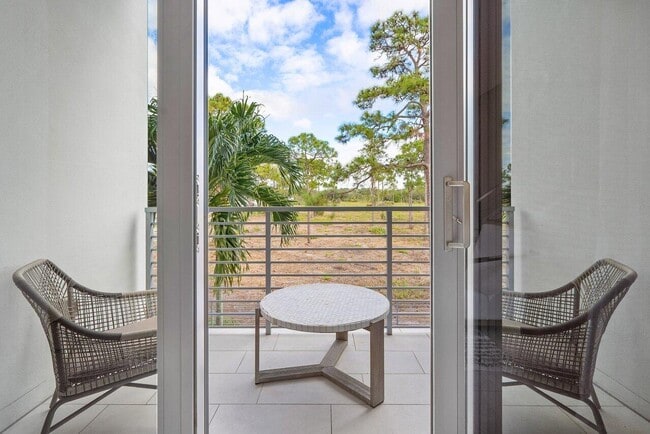 Building Photo - 1841 NW 42nd Dr