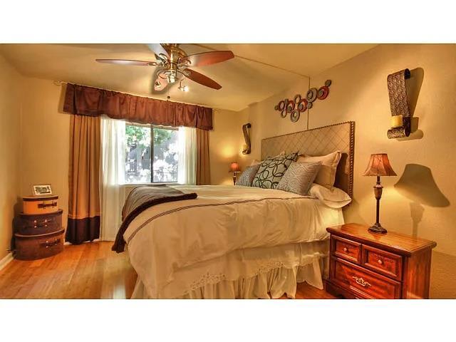 Building Photo - 2250 Monroe St