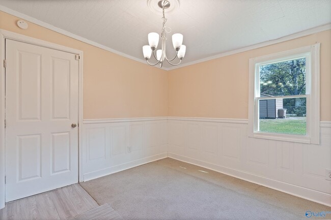 Building Photo - 616 7th Ave SW