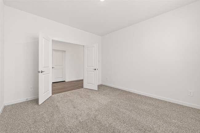 Building Photo - 426 Yellow Dandelion Ln