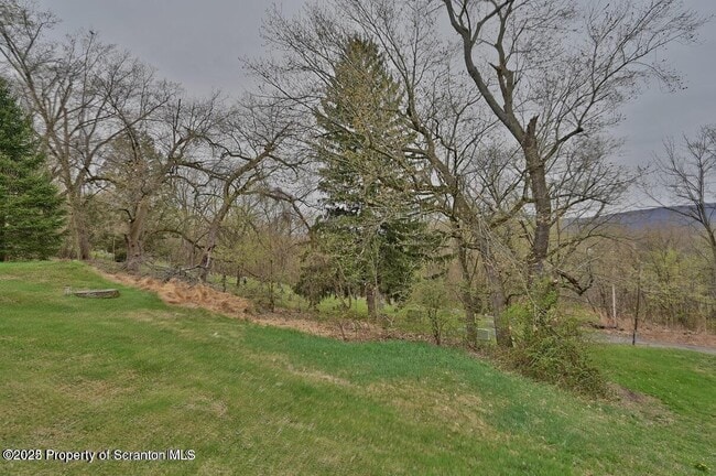 Building Photo - 189 Johnson St