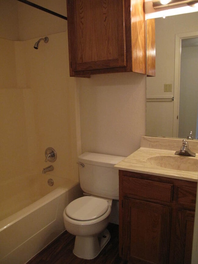 Building Photo - RHICK