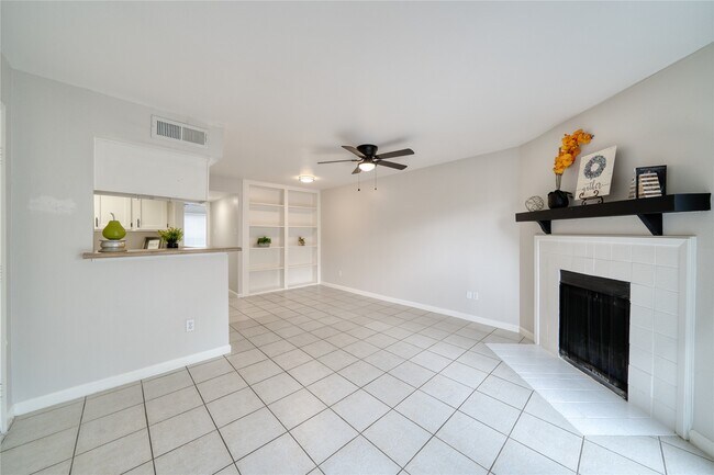 Building Photo - 6001 Reims Rd