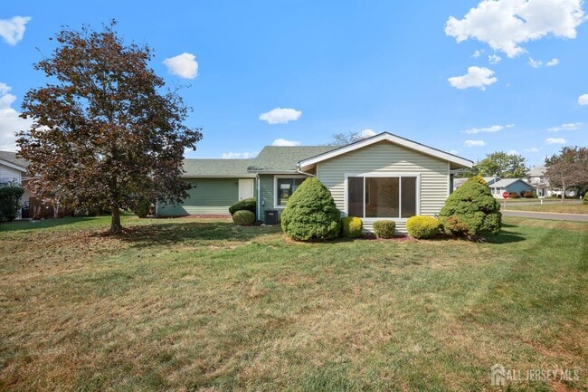 Building Photo - 351A Jutland Dr