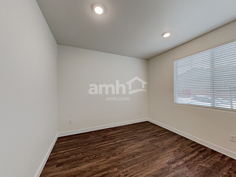 Building Photo - 5615 Lighting Hope Ct