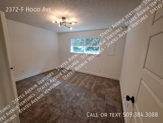 Building Photo - 2372 Hood Ave