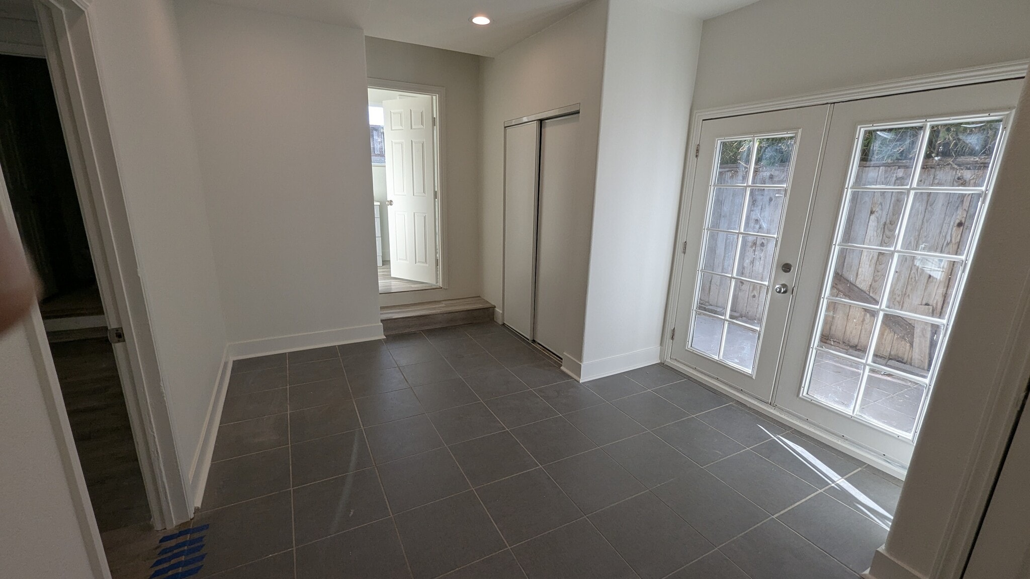 Building Photo - 392 West Center Ave