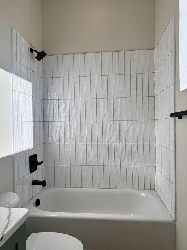 Building Photo - 1865 Zeta Way