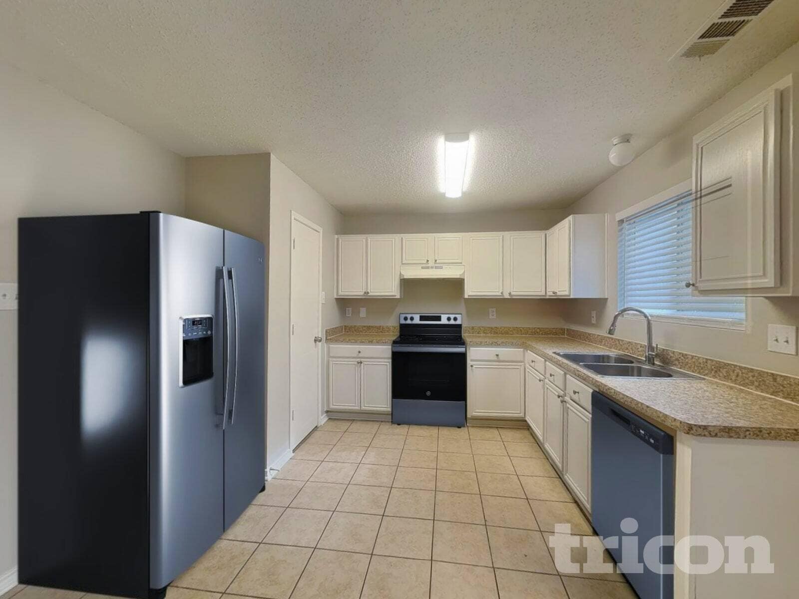 Building Photo - 7422 Amber Dr