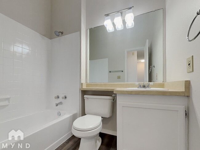 Building Photo - 17224 E Ford Dr