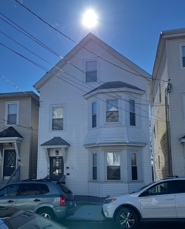 Building Photo - 33 Louis St