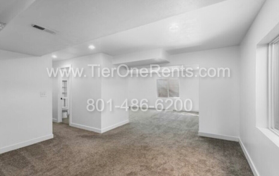 Building Photo - **HALF OFF First Months Rent**