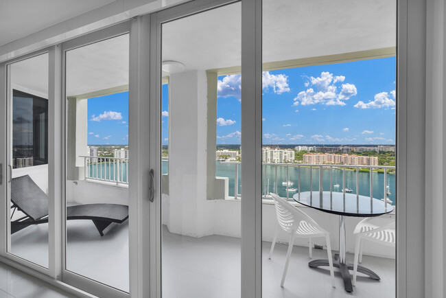 Building Photo - 500 S Ocean Blvd