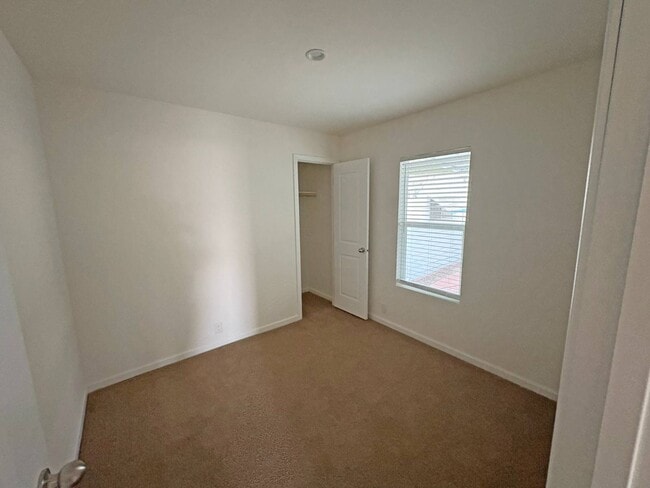 Building Photo - 1700 S State St