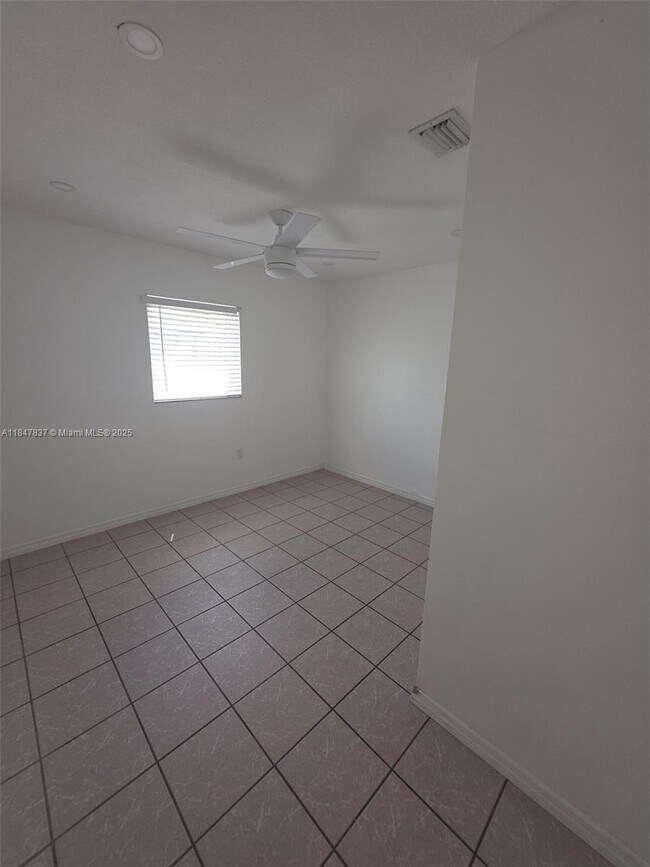 Building Photo - 9971 Dominican Dr