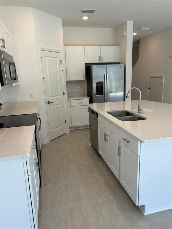 Building Photo - 4901 Revolutionary Wy