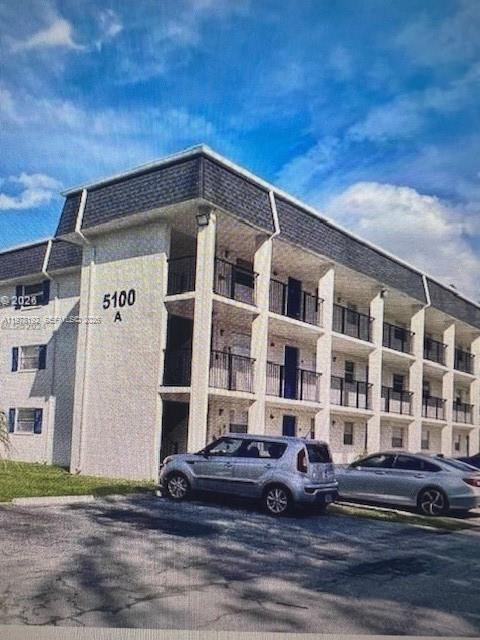 Building Photo - 5100 SW 64th Ave