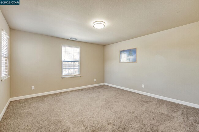 Building Photo - 4867 Big Bear Rd