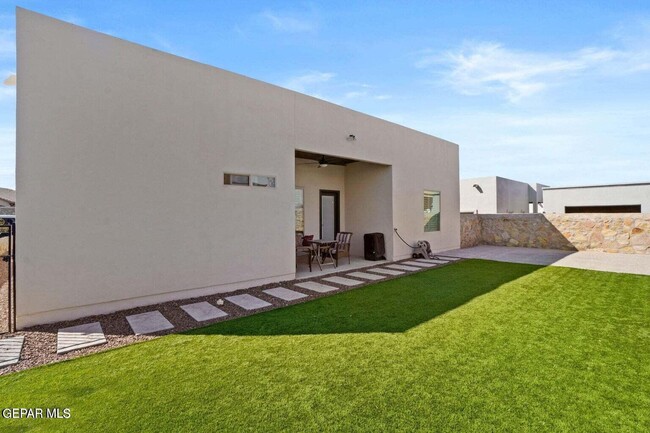 Building Photo - 2158 Enchanted Smt Dr