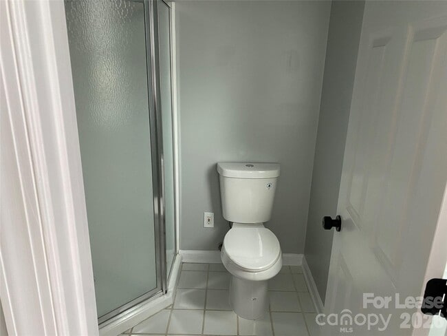 Building Photo - 14550 Waterside Dr