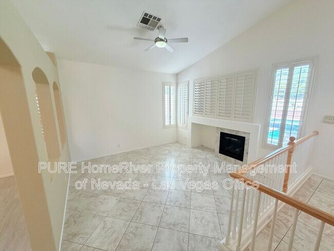 Building Photo - 2121 Stone Croft St