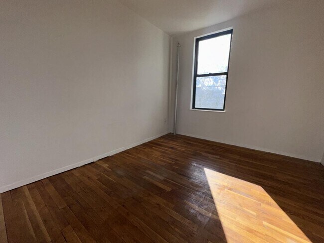 Building Photo - 312 Woodworth Ave