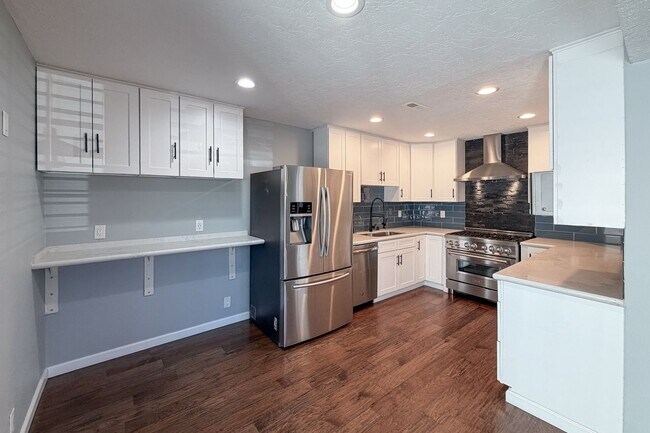 Building Photo - 4950 Nautilus St