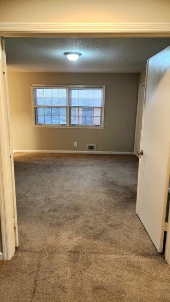 Master Bedroom - 2409 Farmstead Cir