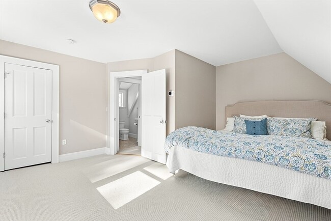 Building Photo - 23 Jefferson Rd