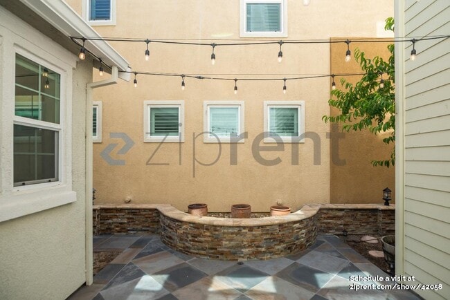 Building Photo - 4330 Trolan Ln