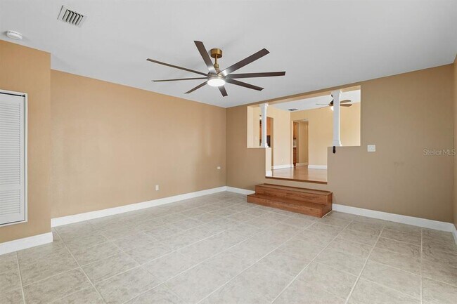 Building Photo - 3707 Pelican Ln