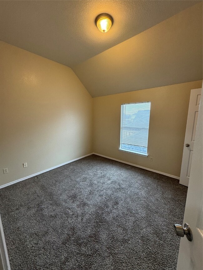 Building Photo - 12622 Riverhill Ct