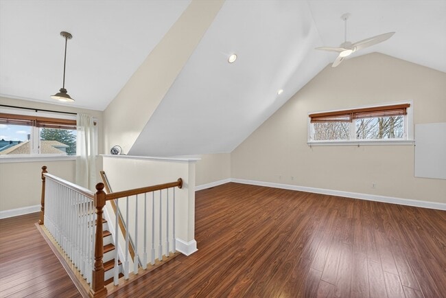 Building Photo - 6 Adams St