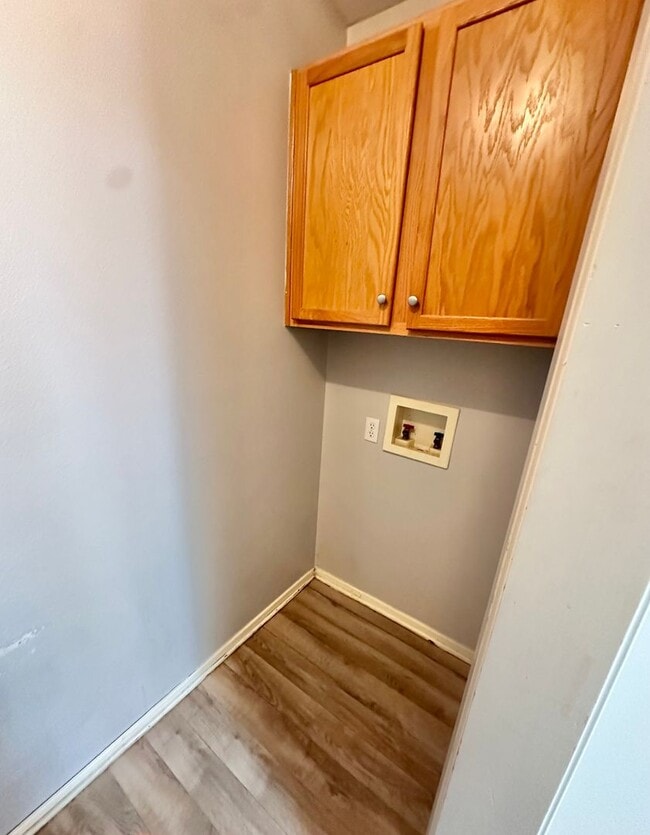 Building Photo - 2 Bedroom Home in Lindale ISD!