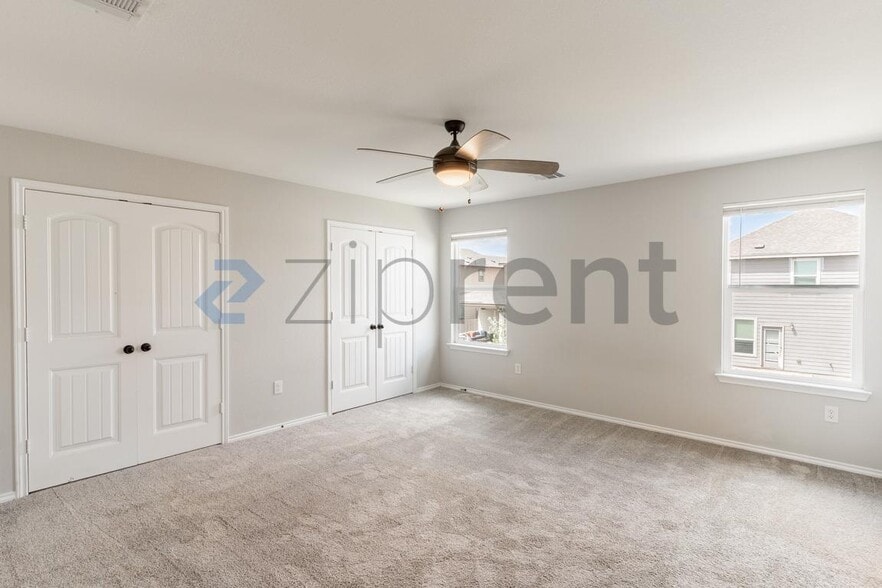 Building Photo - 6420 Carriage Pines Dr