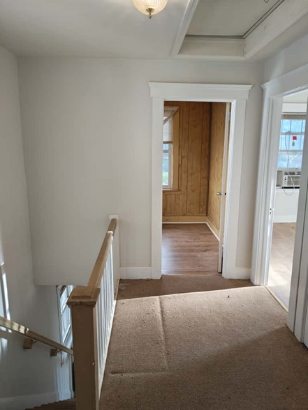 Building Photo - 411 Brook St