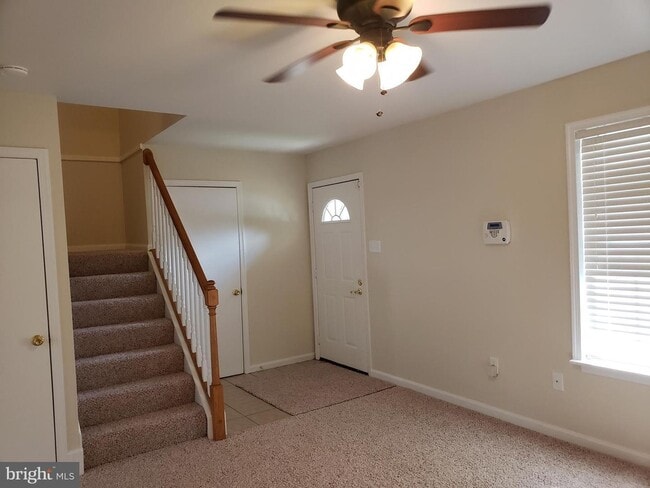 Building Photo - 310 Goose Creek Dr