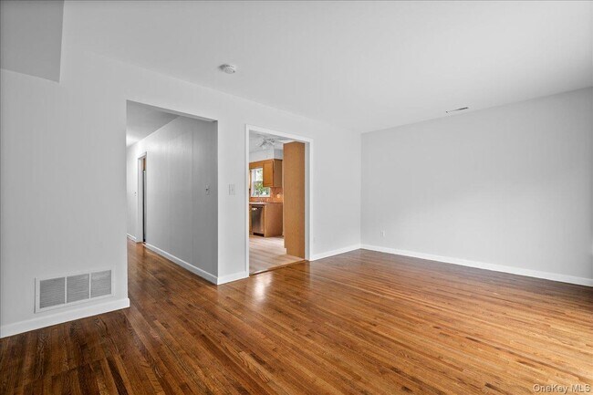 Building Photo - 284 Park Ave