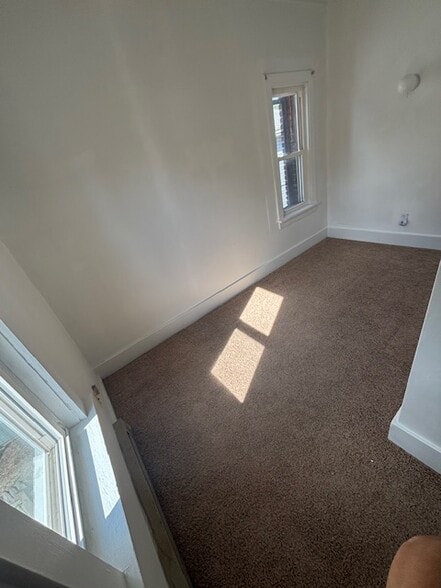 Bedroom #1 - 1021 West Dr