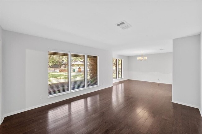 Building Photo - 7007 Edgefield Dr