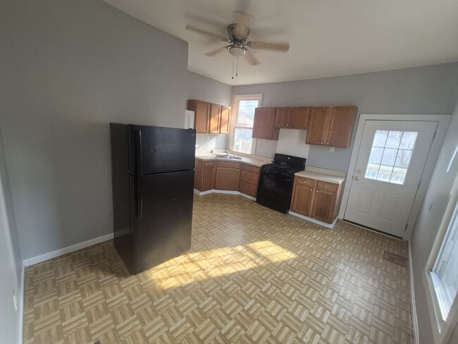 Building Photo - 1822 Pearl St