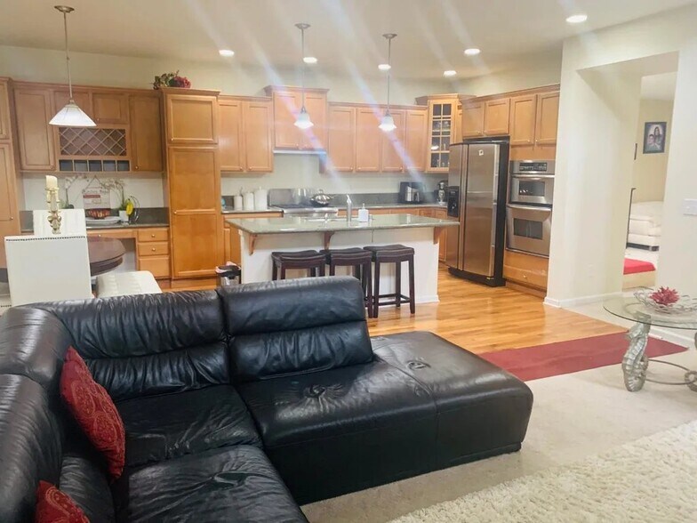 Building Photo - 22531 NE Cascara Cir