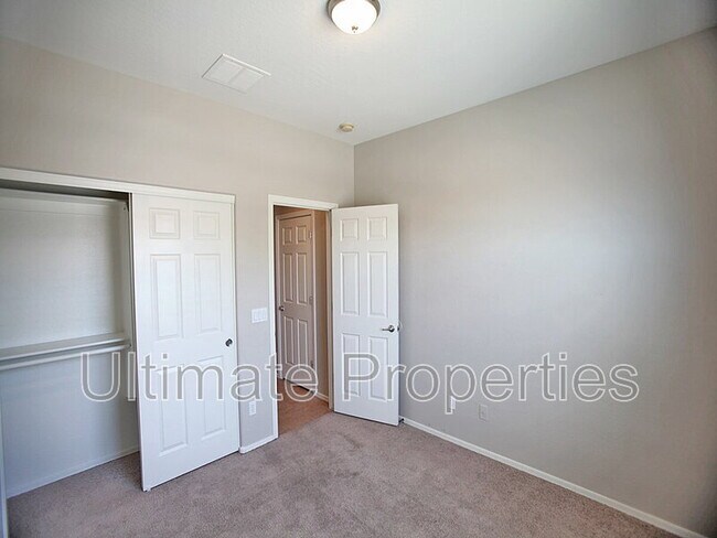 Building Photo - 4715 S 99th Dr