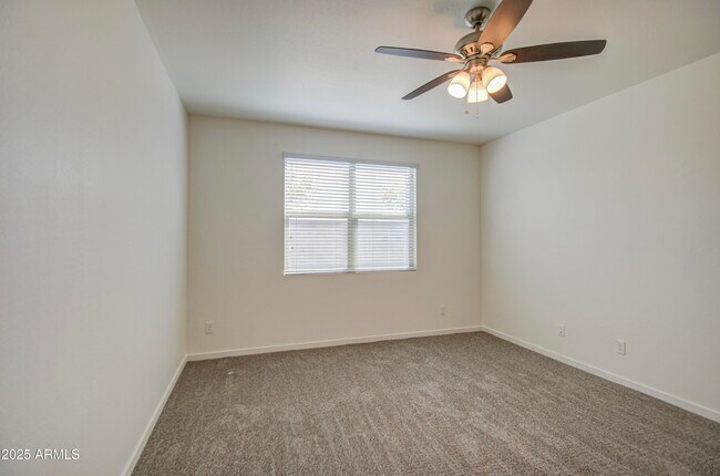 Building Photo - 36217 N Urika Dr