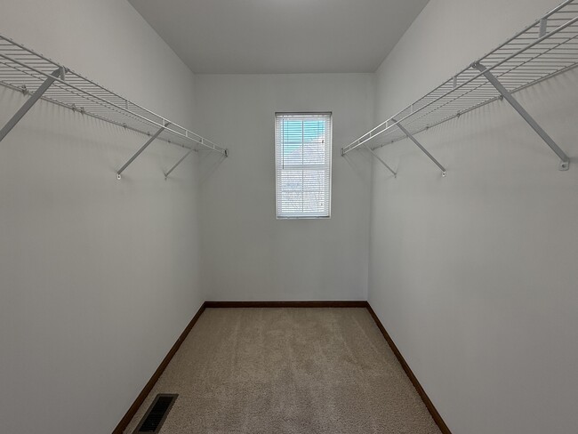 Building Photo - 4555 Camden Ln