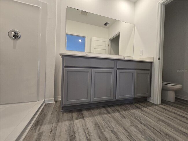 Building Photo - 8411 Madrid St