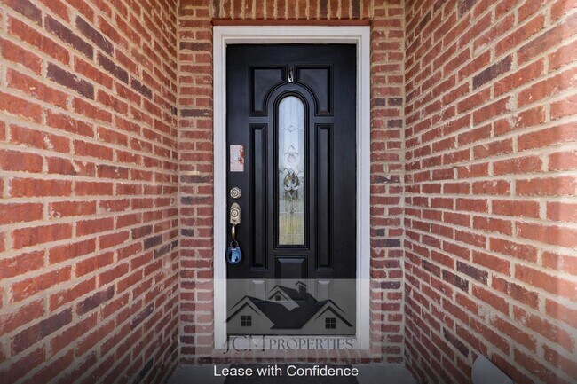 Building Photo - 925 Dawson Creek Way